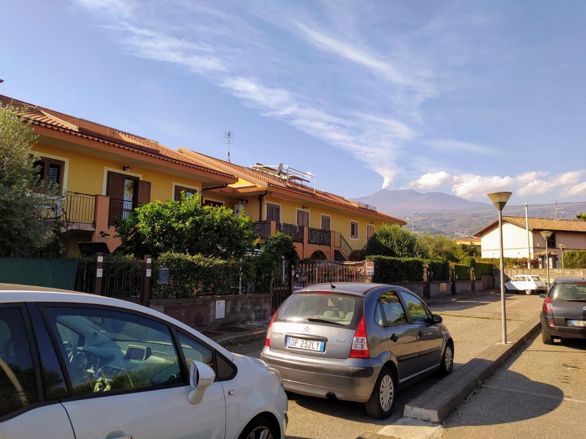 Casa Vacanze I Mori Mascali Bagian luar foto