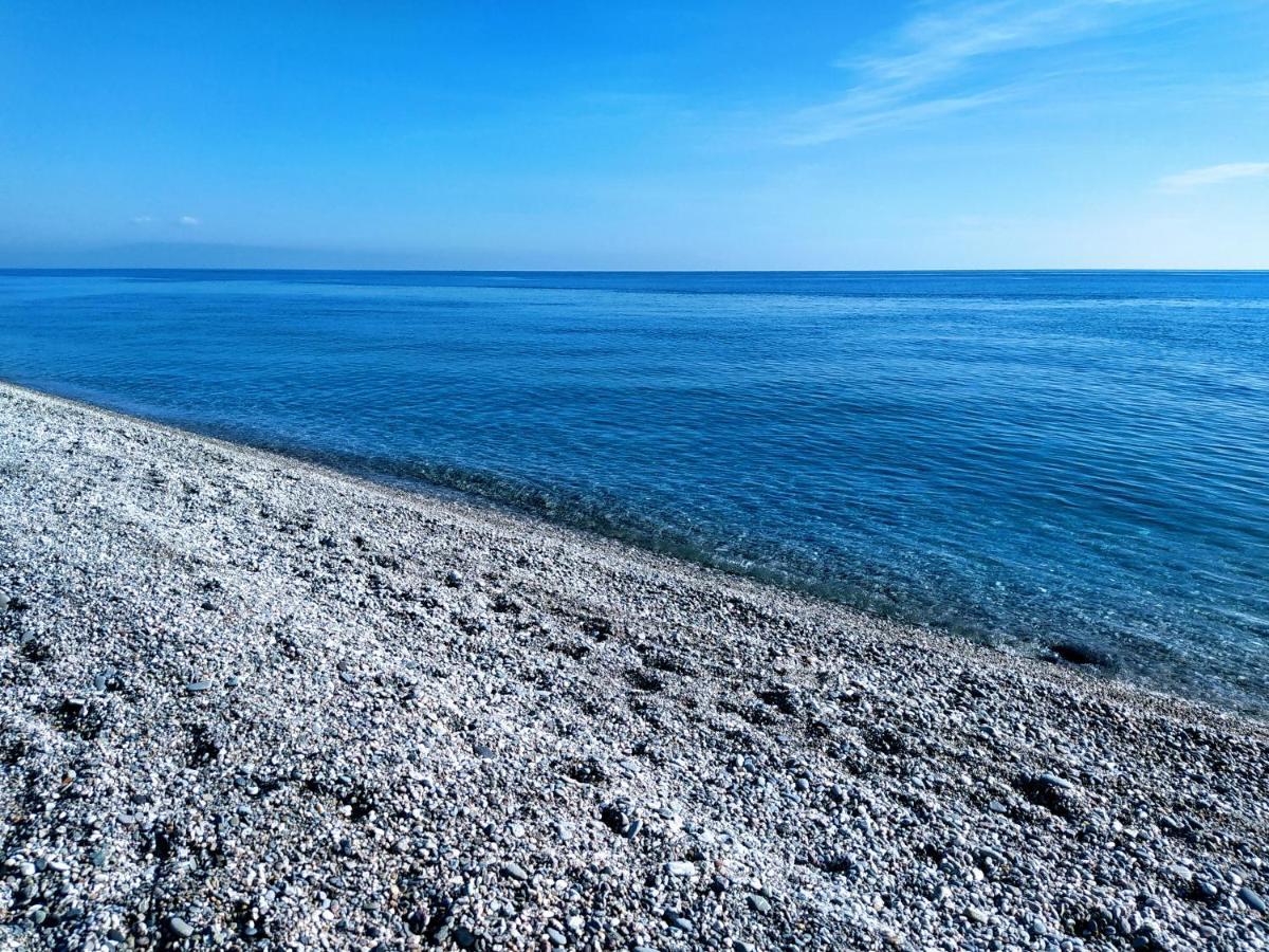 Casa Vacanze I Mori Mascali Bagian luar foto