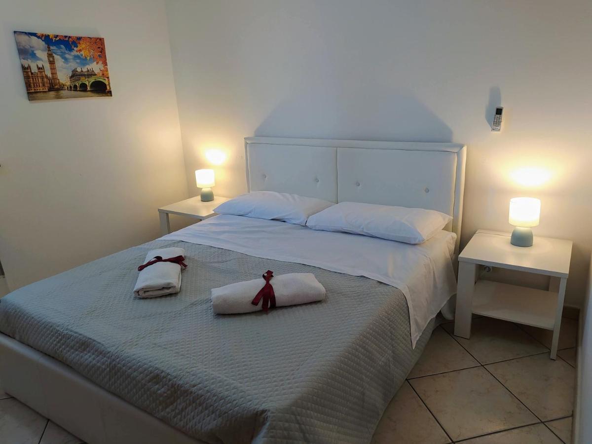 Casa Vacanze I Mori Mascali Bagian luar foto