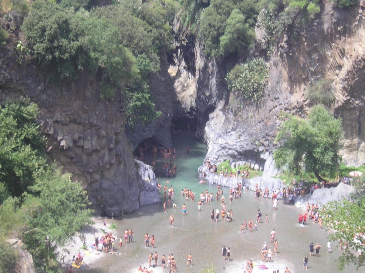 Casa Vacanze I Mori Mascali Bagian luar foto